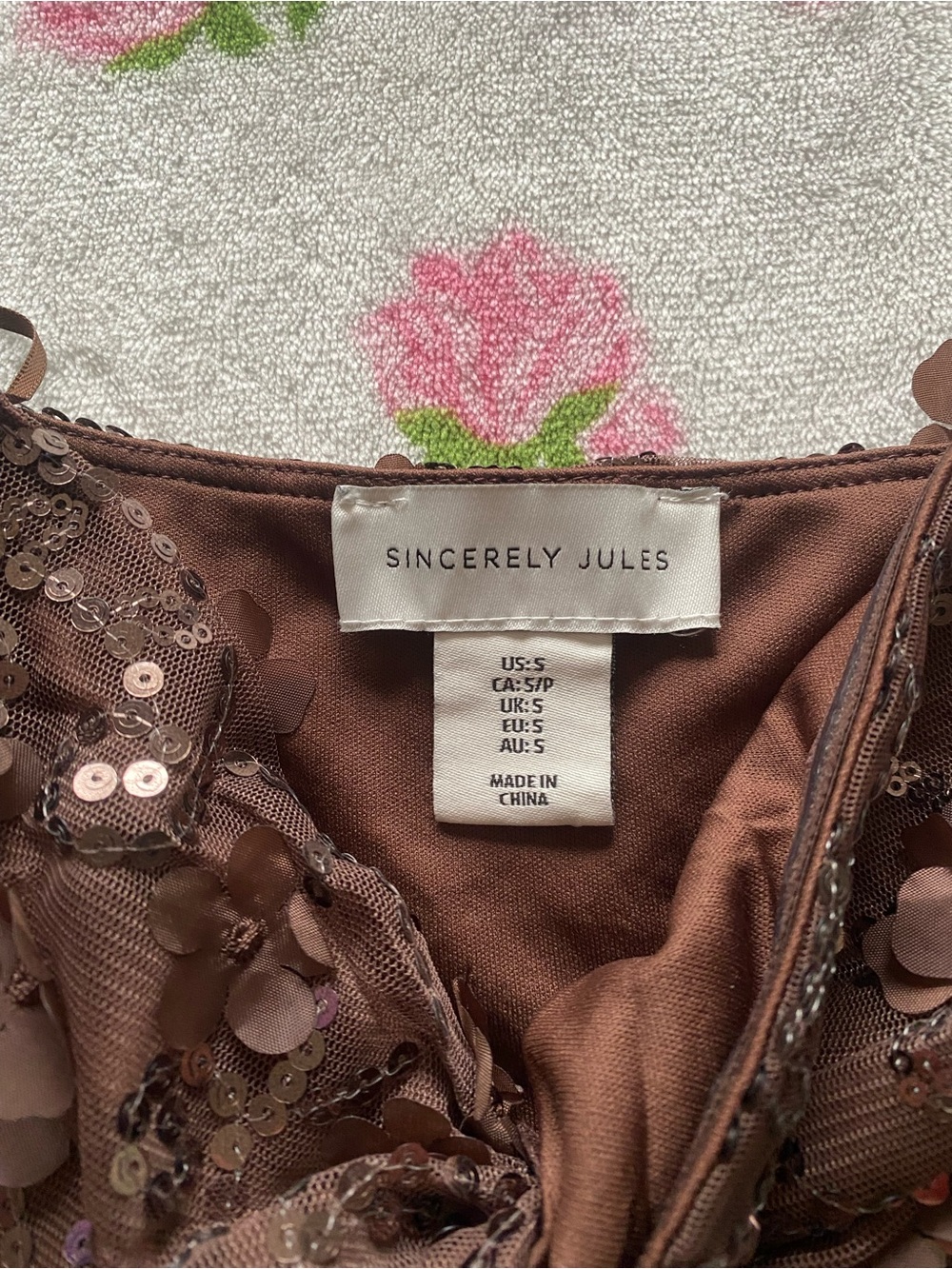 Sincerely Jules Brown Sequin Top - Picture 2 of 3